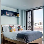 Coleman Court Summer Accommodation