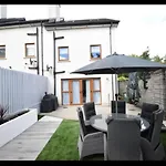 Cozy Modern Home With Scenic Views In Cork City