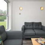 Castlewhite - Ucc Summer Beds