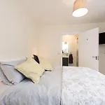 2Br-Sleeps4-Parking-Nearcork-6Mintoairport