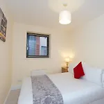 Stunning 2 Bedroom City Centre Apartment