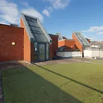 Stunning 2 Bedroom City Centre Apartment