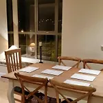 Apartment 2 Oakleigh House