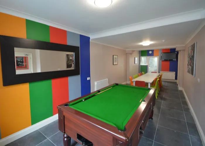 Oscar\'S Hostel