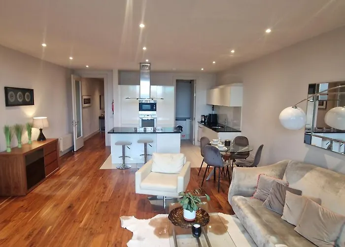 Slick & Stylish - Large 1Bd In Heart Of Cork City
