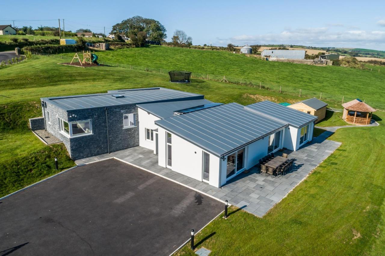 River Views,kinsale, Hosted By Exquisite Homes, Sleeps 26 *