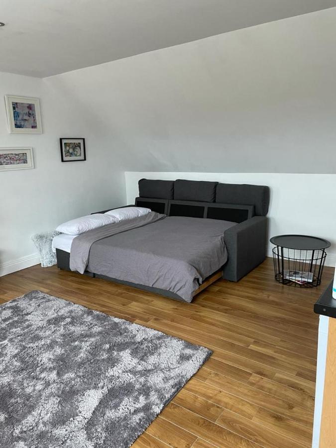 Apartment Captivating 1-bed In Cloyne *