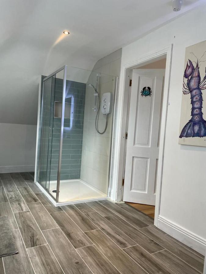 Apartment Captivating 1-bed In Cloyne *