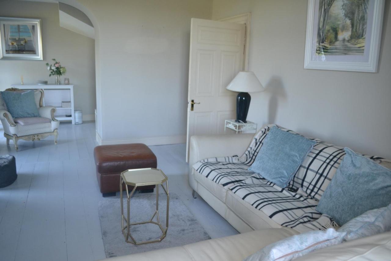 Holiday home Mishells House, *