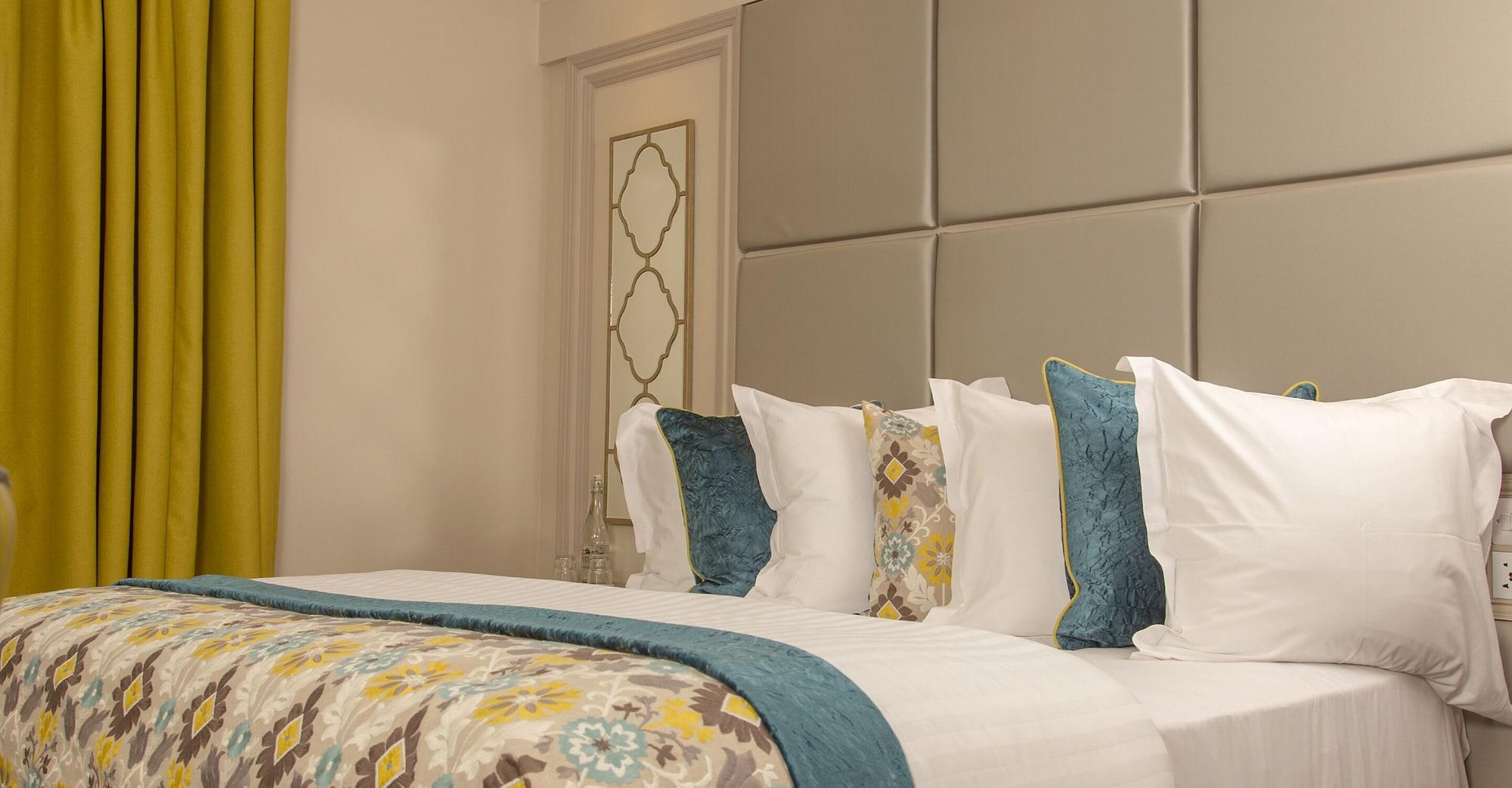 Hotel Cork's Vienna Woods & Cork