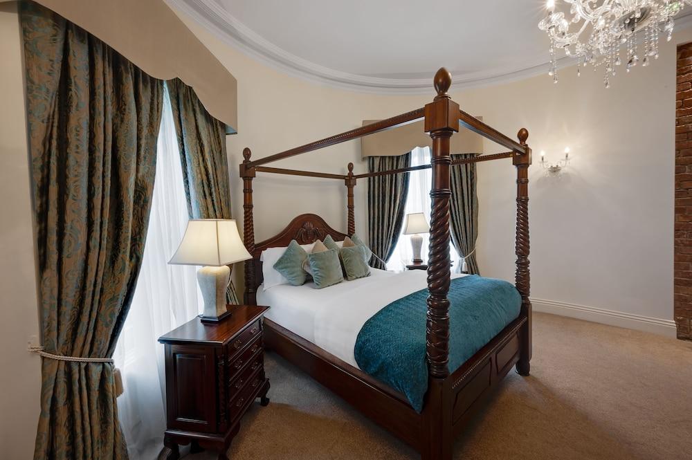 Hotel Cork's Vienna Woods &