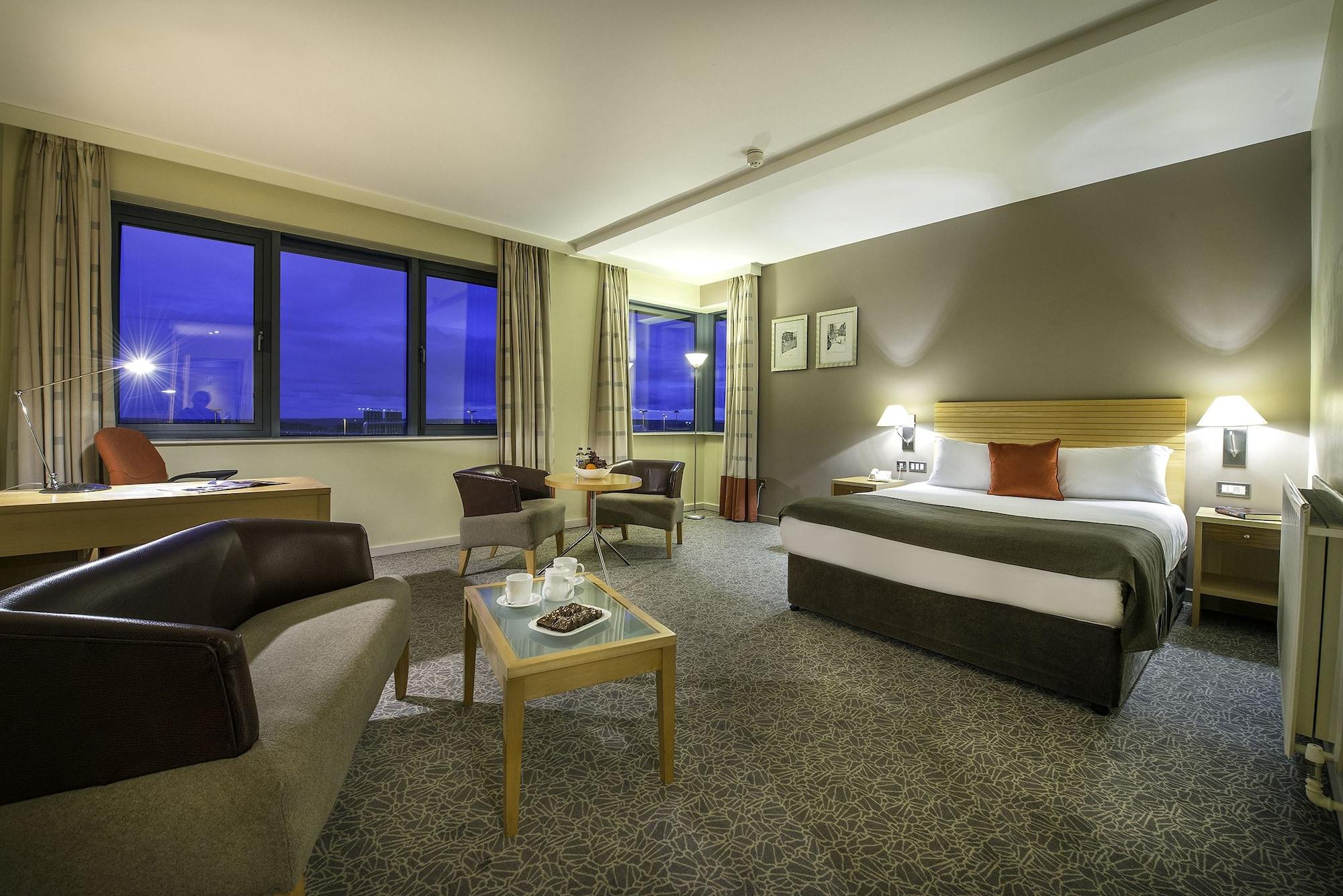 Hotel Airport 4*