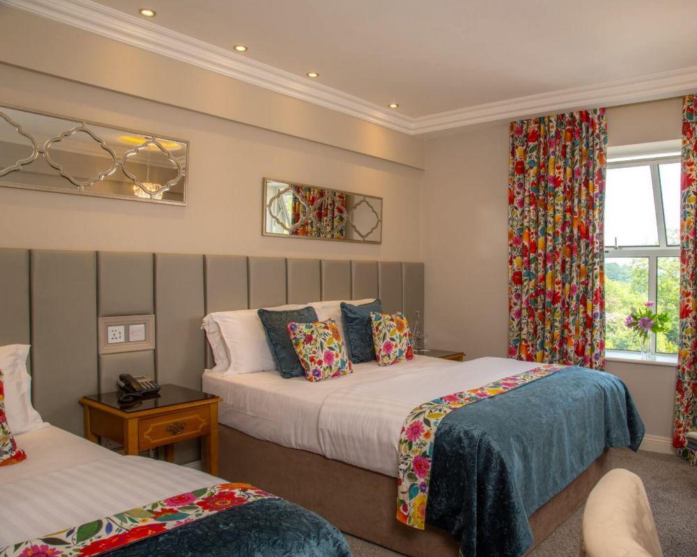 Cork's Vienna Woods & Hotel 4*