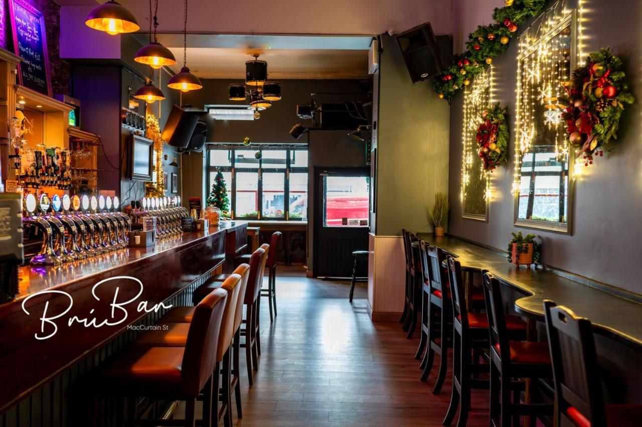 Bru Bar & * Cork