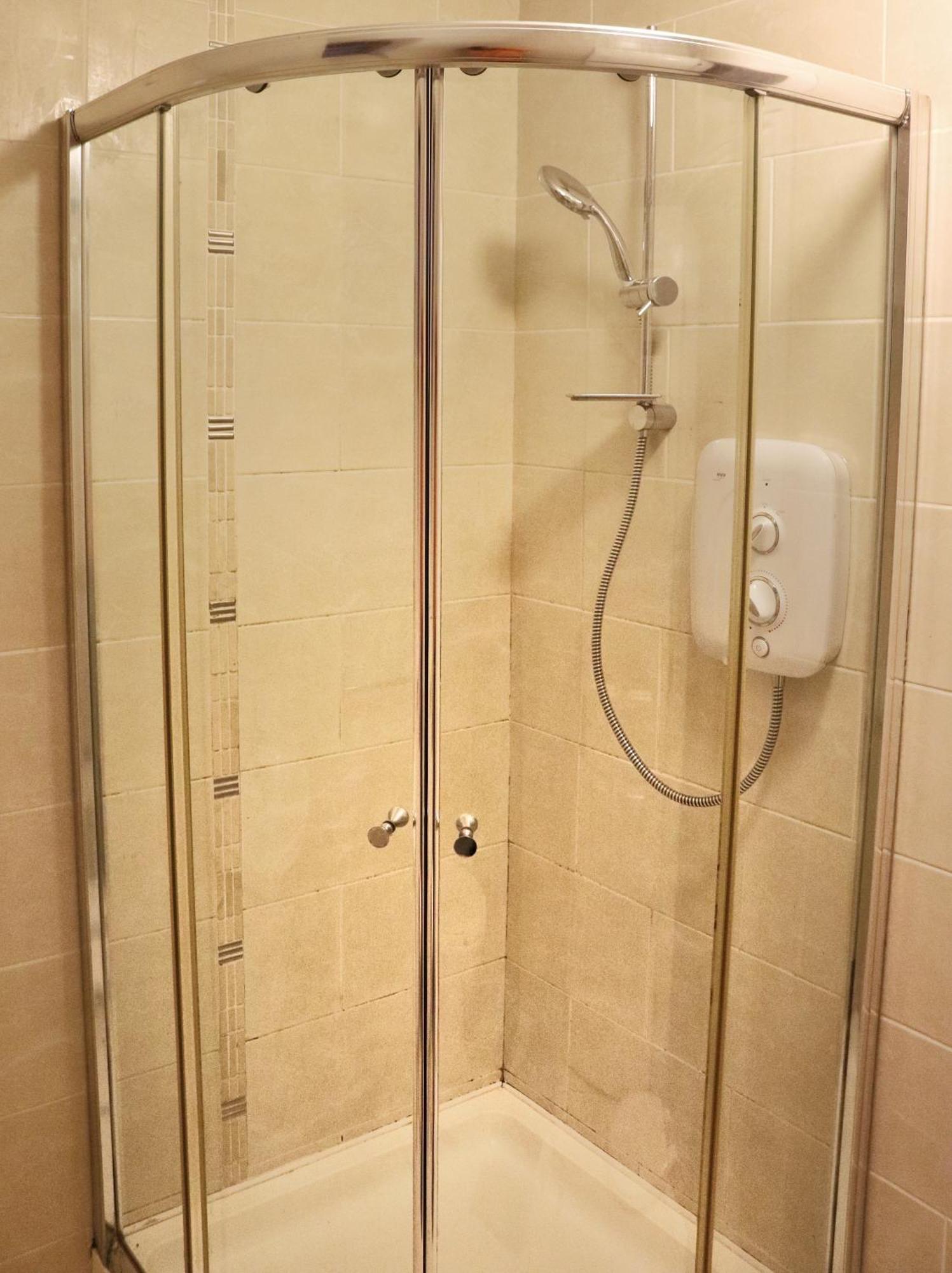 Deluxe Dwelling - 15 Mins From City/airport * Cork