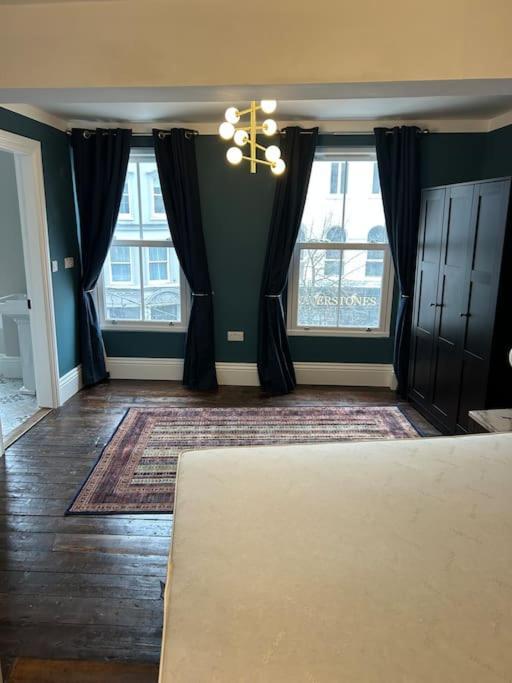 Patrick Street Townhouse * Cork