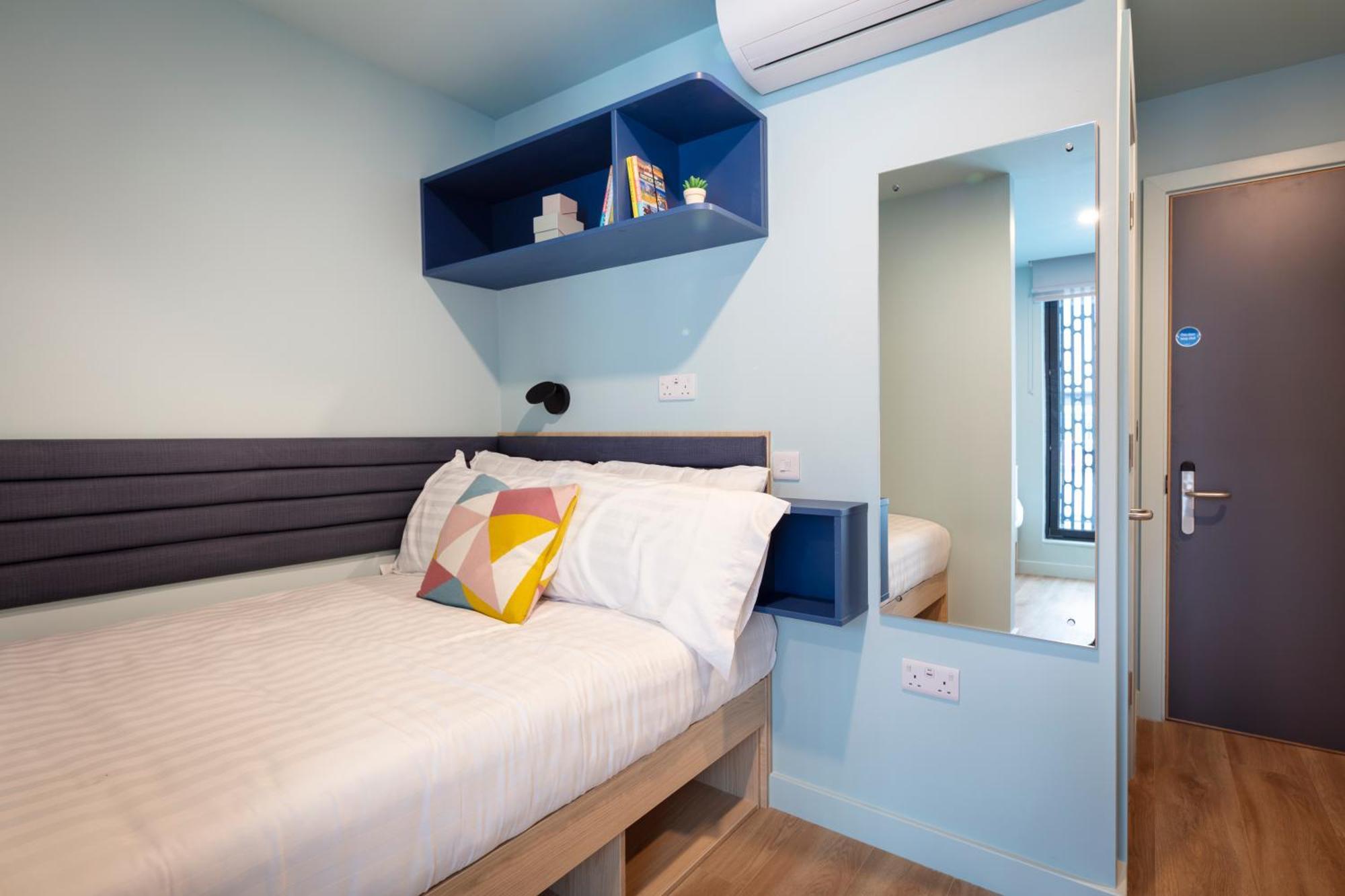 Coleman Court Summer Apartment *
