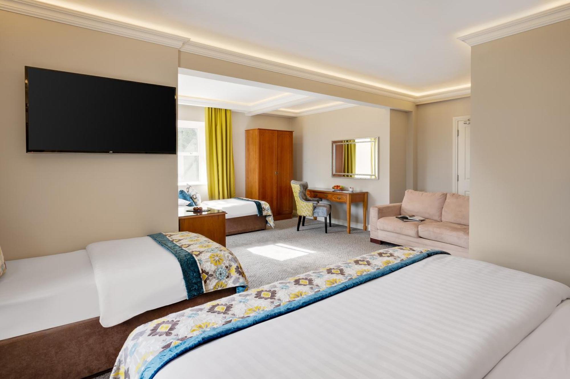 Hotel Cork's Vienna Woods &