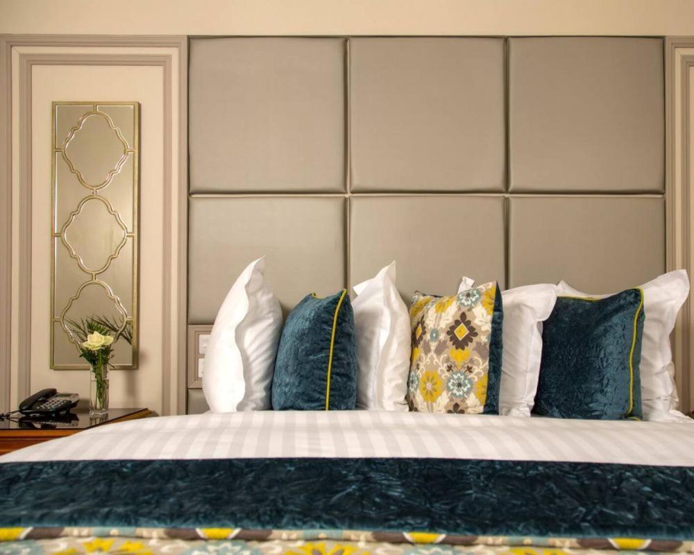 Cork's Vienna Woods & Hotel 4*