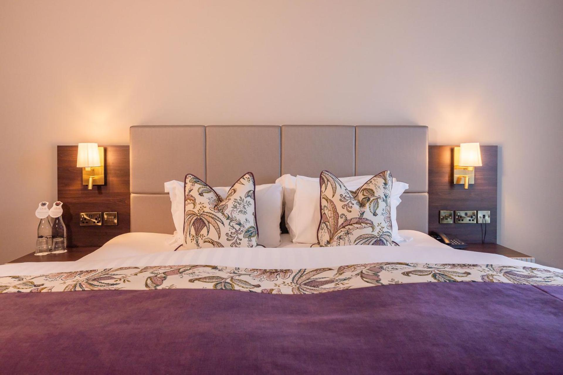 Cork's Vienna Woods & Hotel Cork