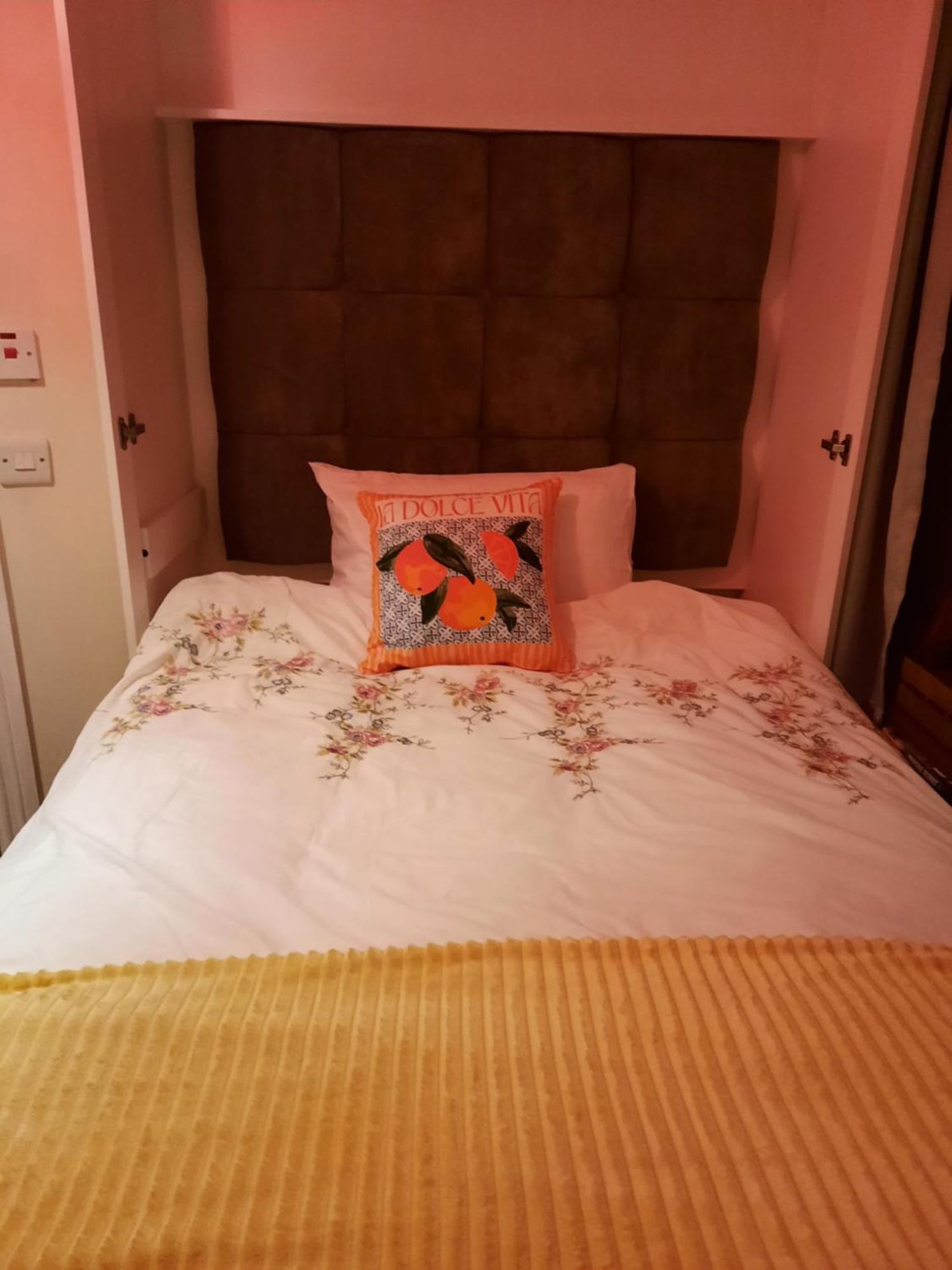 Double With Shared Bathroom * Cork