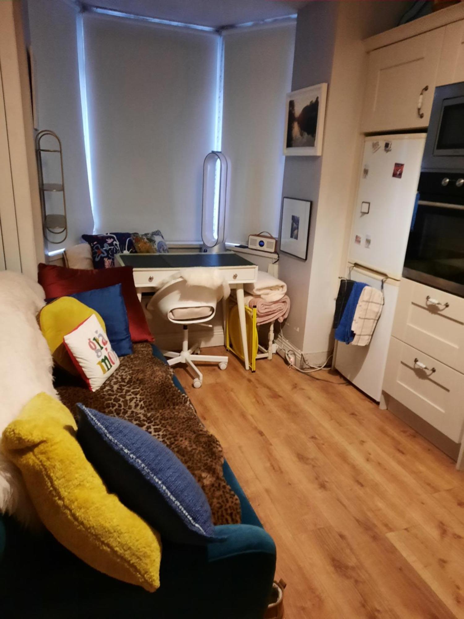 Double With Shared Bathroom Homestay *