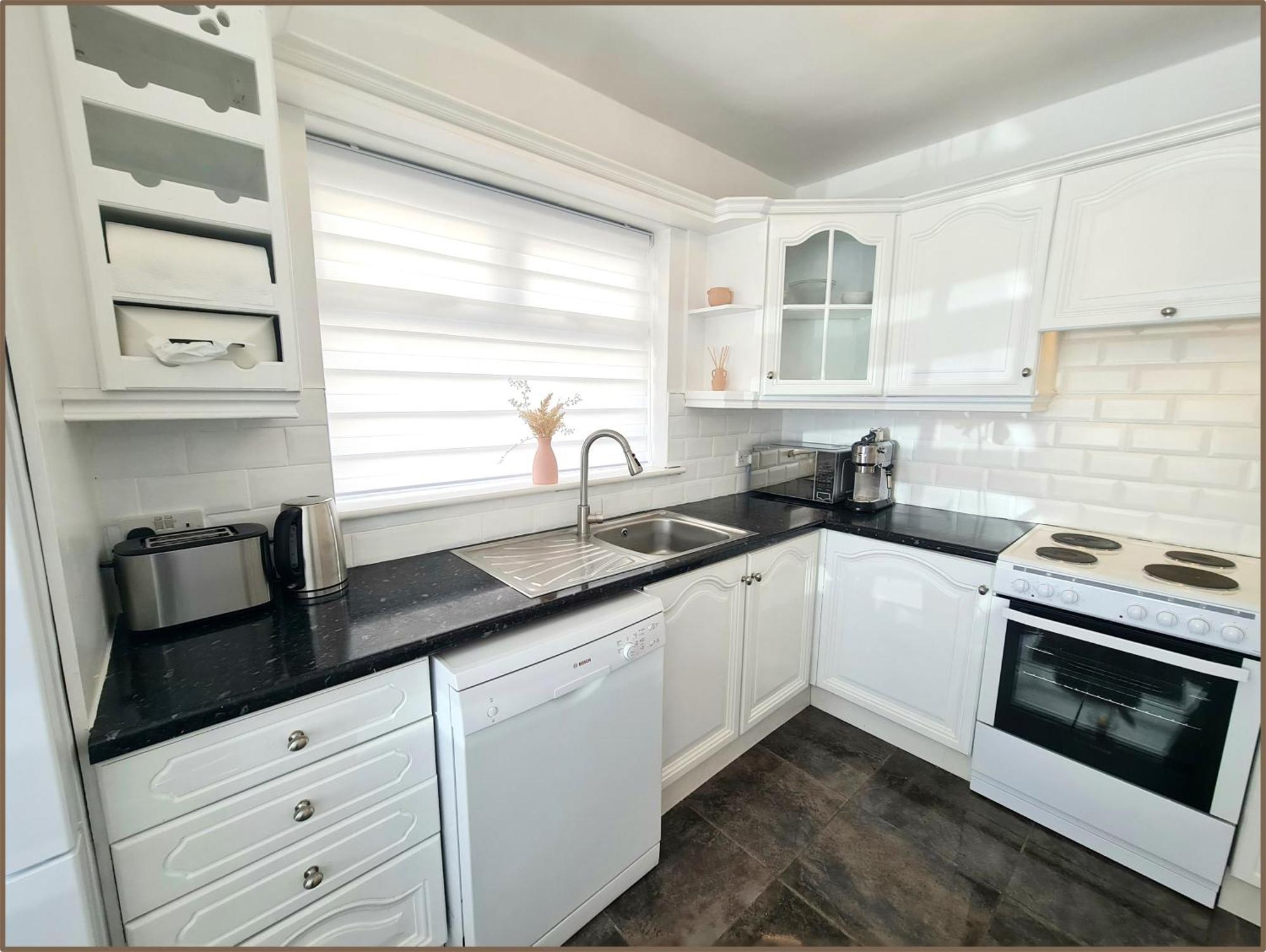 Double & Single Options In Quiet, Relaxing In Frankfield Homestay Cork