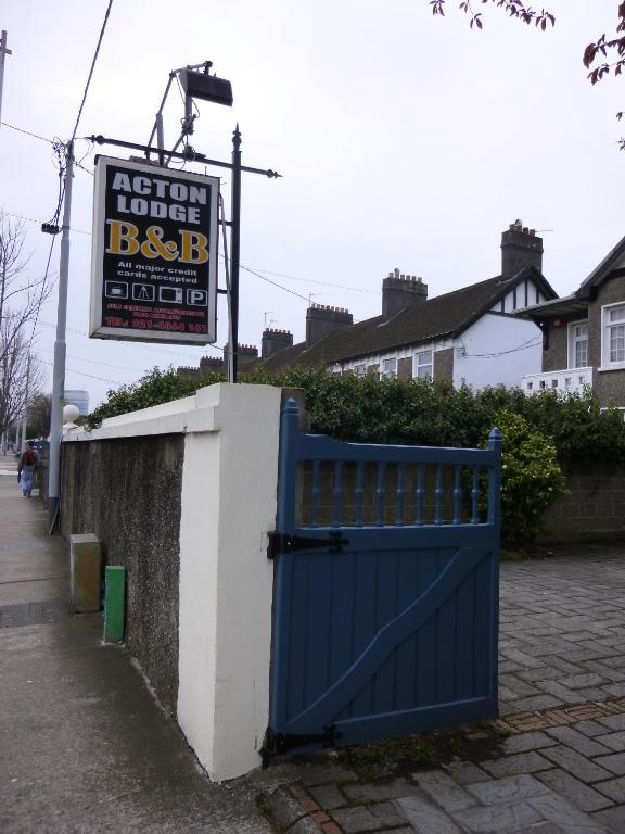 Acton Lodge Guesthouse 3*
