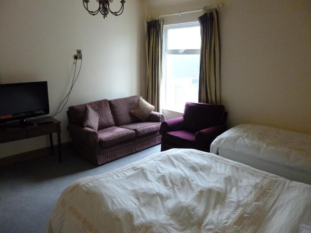 Acton Lodge Guesthouse Bed & Breakfast