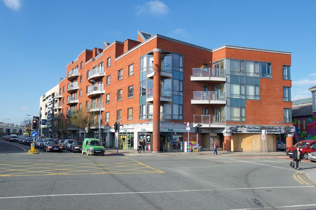 Stunning 2 Bedroom City Centre Apartment *