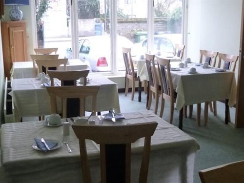 Bed & Breakfast Acton Lodge Guesthouse 3*