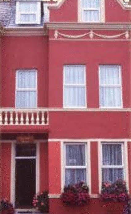 Achill House 4*