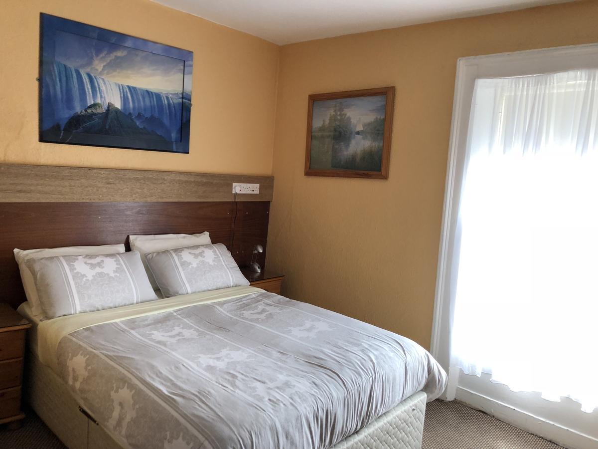 Number Forty Eight Bed & Breakfast