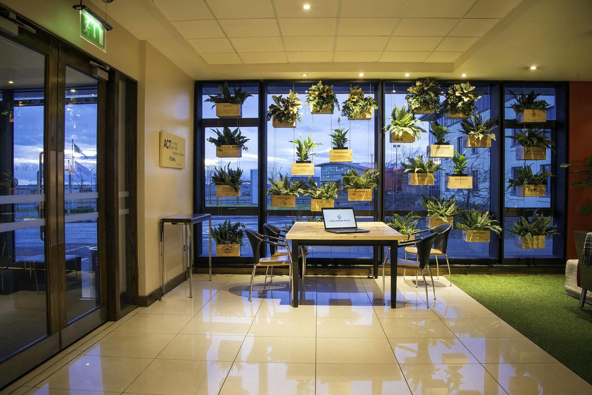 Hotel Airport 4*