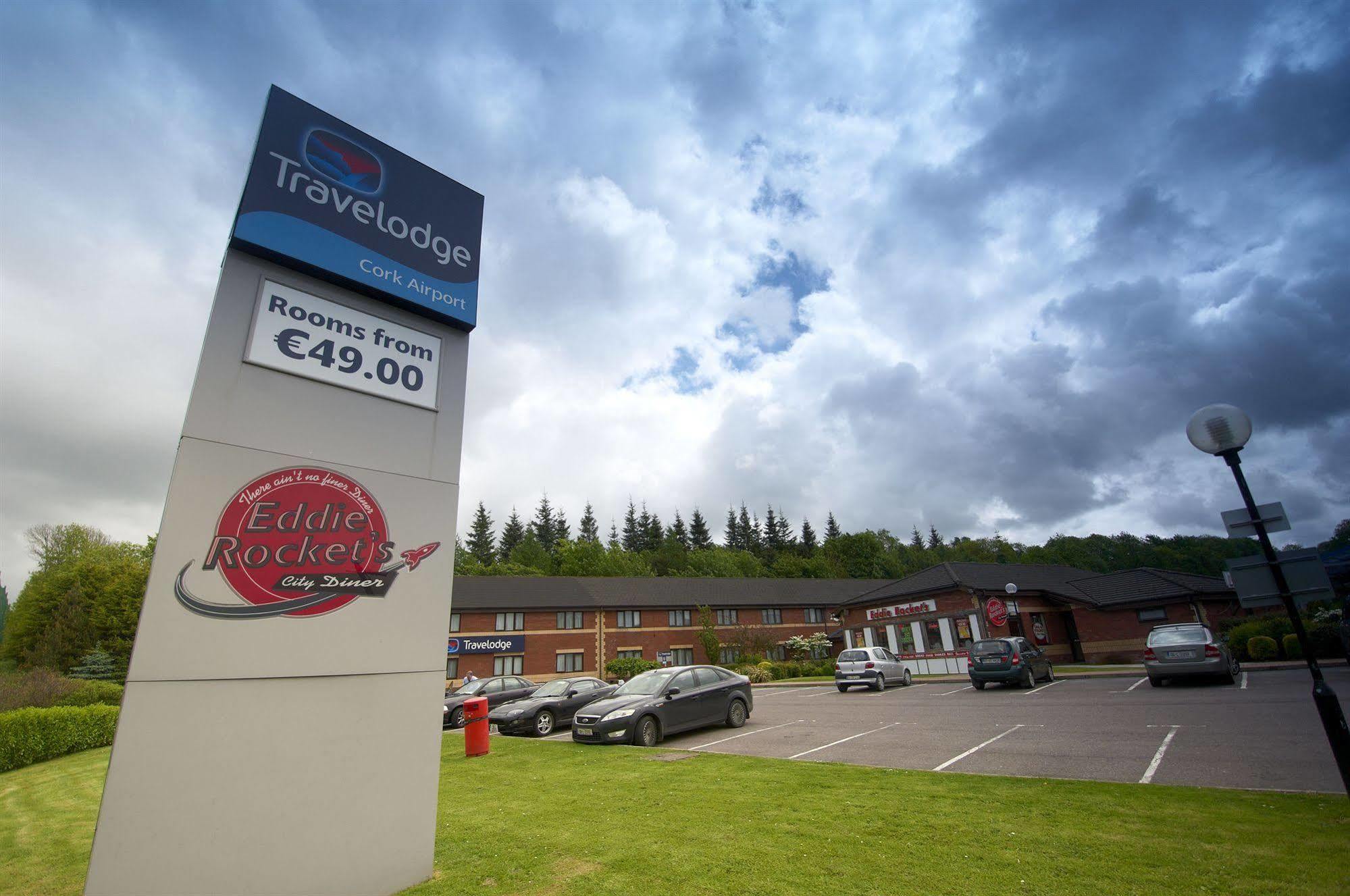 Travelodge Hotel 3*