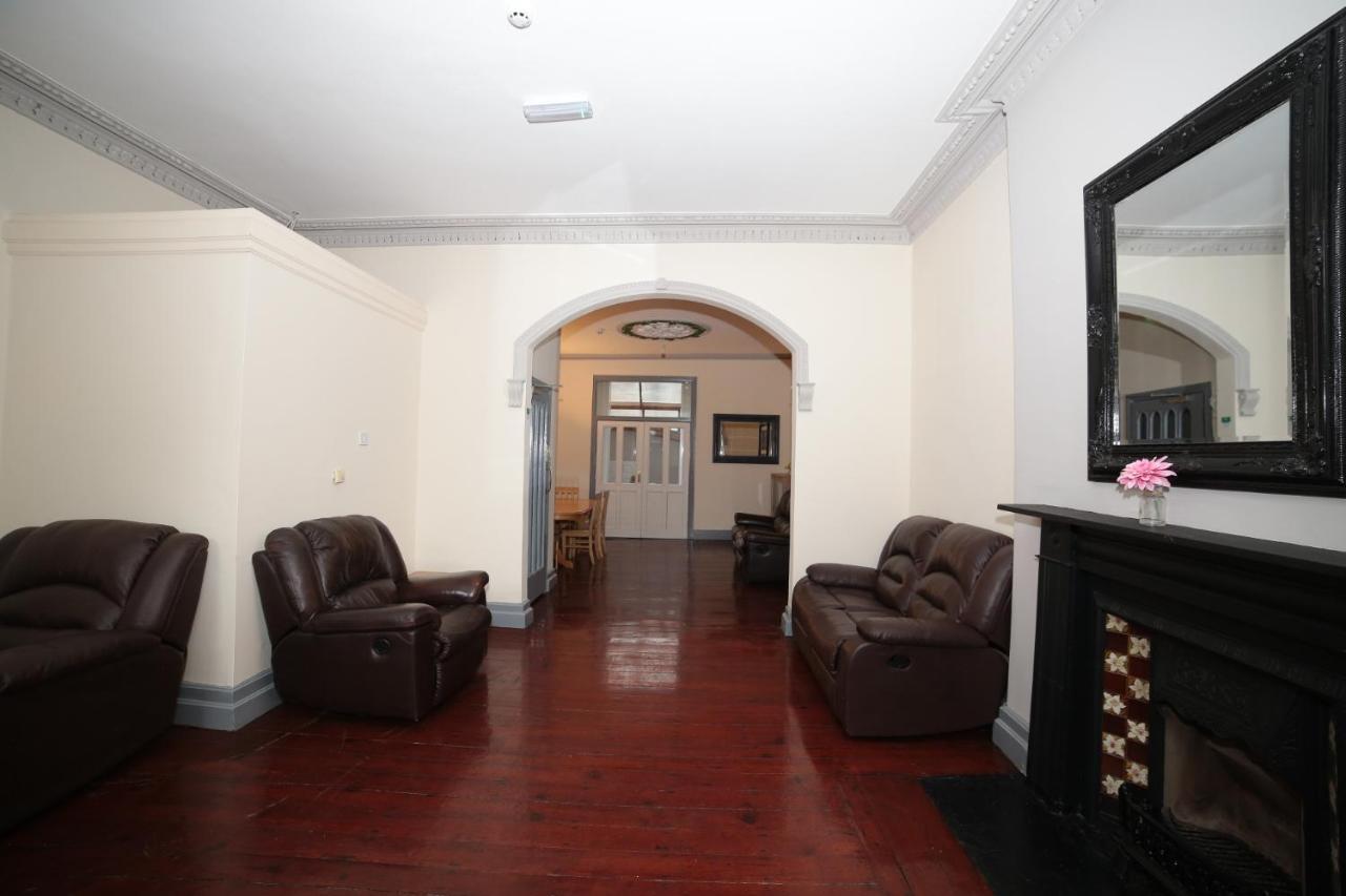 Apartment Temple House