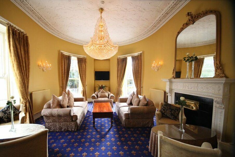 Cork's Vienna Woods & Hotel Cork