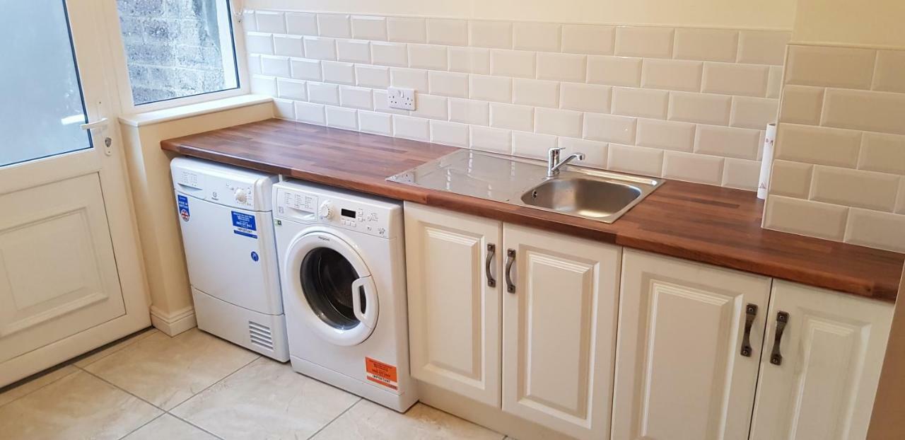 3 Bedroom Newly Furnished Holiday home Cork