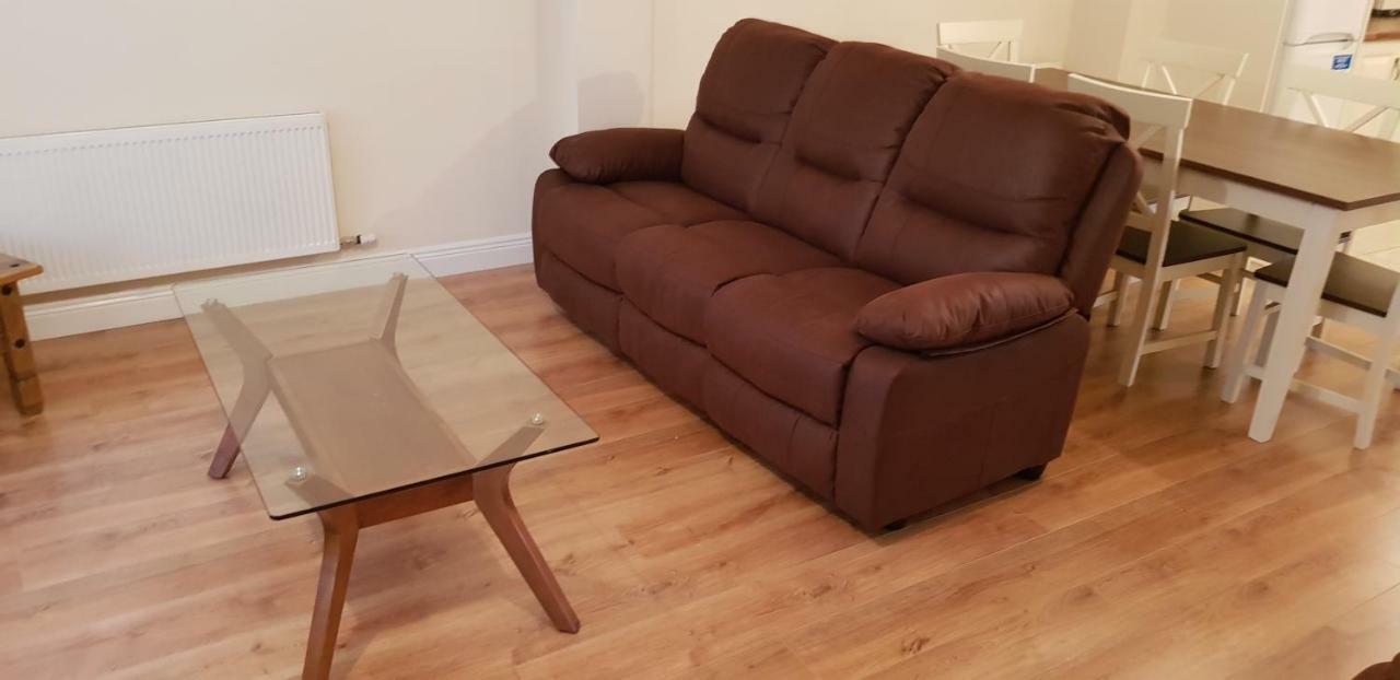 Holiday home 3 Bedroom Newly Furnished Cork