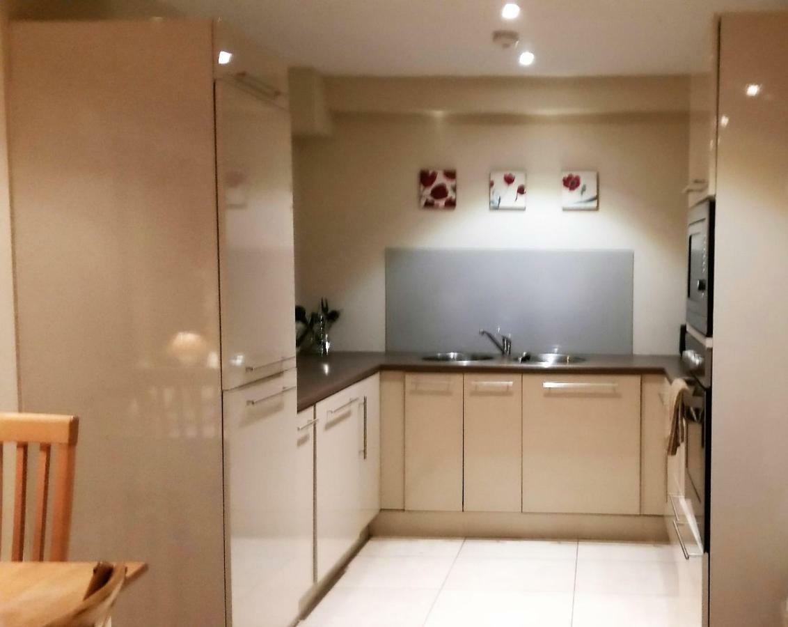 2 Oakleigh House Apartment