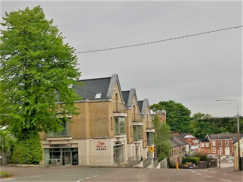2 Oakleigh House Cork