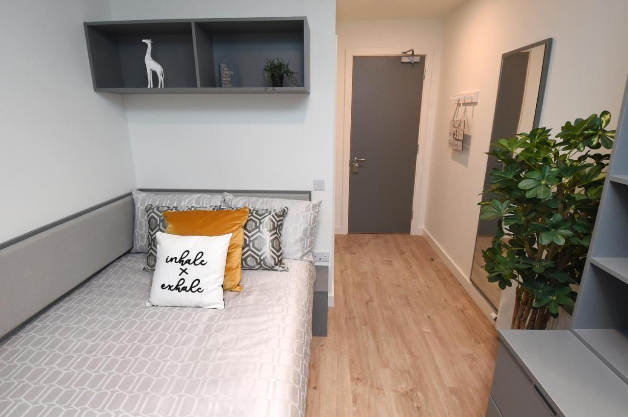 Yugo Explore - Lee Point Apartment *