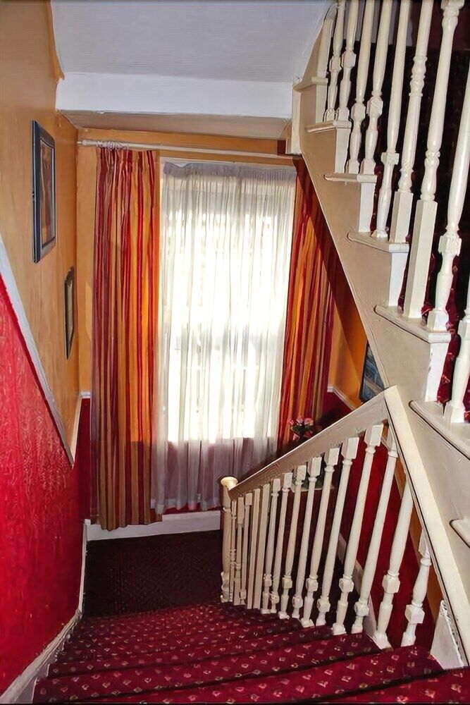 Bed & Breakfast Number Forty Eight 3*