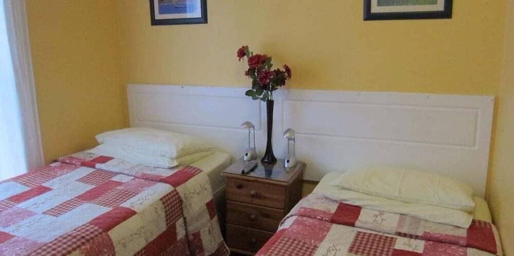Number Forty Eight Bed & Breakfast 3*