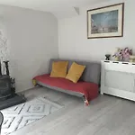 Up Stairs Double Apartment Innishannon Mariners Rest