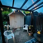 Fernway Residence Entire Property