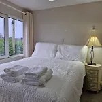 Model Cottages