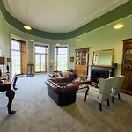 Ennismore House