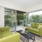 Victoria Mills - Ucc Summer Beds