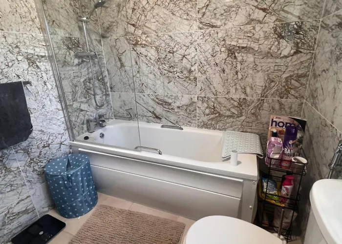 Double Bed Room With Parking
